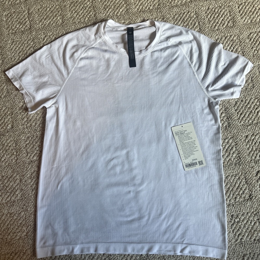 Lululemon Metal Vent Tech Short-Sleeve Top - Men's Size Large White